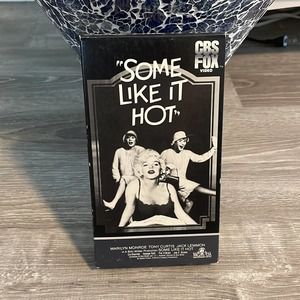 Some like it hot  VHS Marilyn Monroe Vhs movie